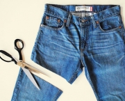 cortando-uma-calca-jeans-1