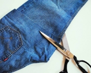 cortando-uma-calca-jeans-2