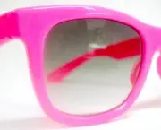 foto-oculos-de-sol-rosa-04
