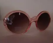 foto-oculos-de-sol-rosa-14