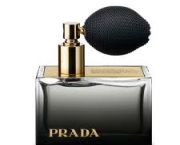 perfume-prada-3