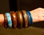 pulseiras-e-braceletes-complementam-looks-7