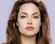 boca-da-angelina-jolie-em-cinco-minutos-3