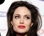 boca-da-angelina-jolie-em-cinco-minutos-7