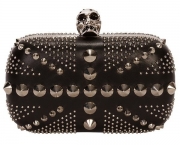 brittania-skull-box-clutch-assinada-por-alexander-mcqueen-e-michael-kors-1