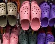 foto-crocs-coloridos-15