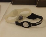 foto-pulseiras-power-balance-04