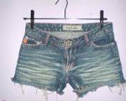 foto-short-jeans-feminino-desfiado-10
