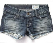 foto-short-jeans-feminino-desfiado-11