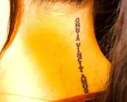 tattoos-femininas-na-nuca-7