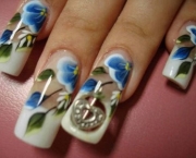 unhas-decoradas-com-flores-9