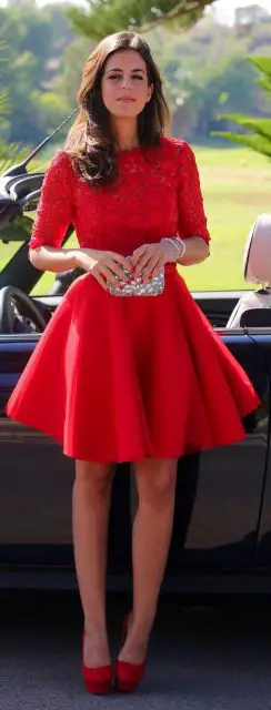 vestido curto rodado vermelho